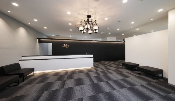 大阪府東大阪市で歯医者のホワイトニングなら「もりさわデンタルクリニック」のフロント写真